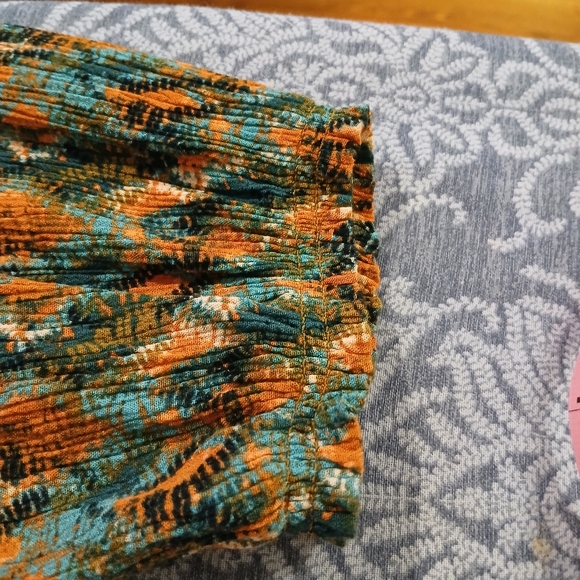 Democracy Women's High/Low Top With Braided Detail Size XLThis Democracy women's - Picture 8 of 11